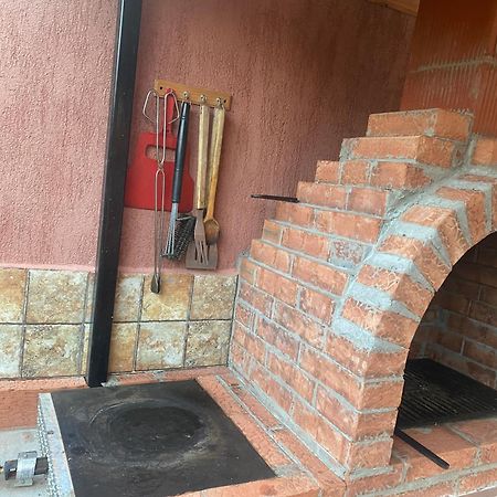 Affittacamere Casa Laura Corbu  Esterno foto