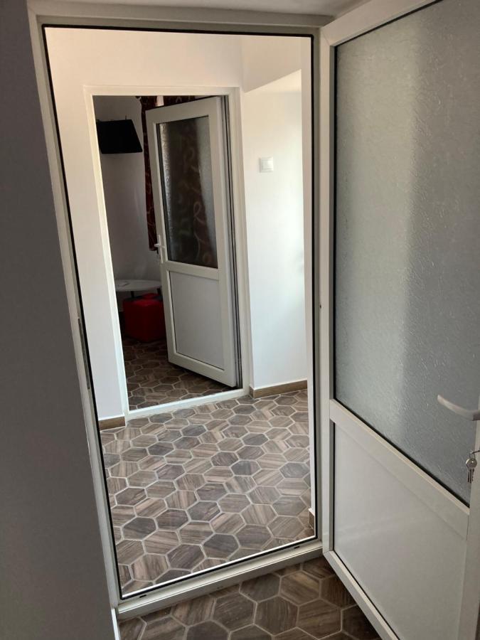 Affittacamere Casa Laura Corbu  Esterno foto