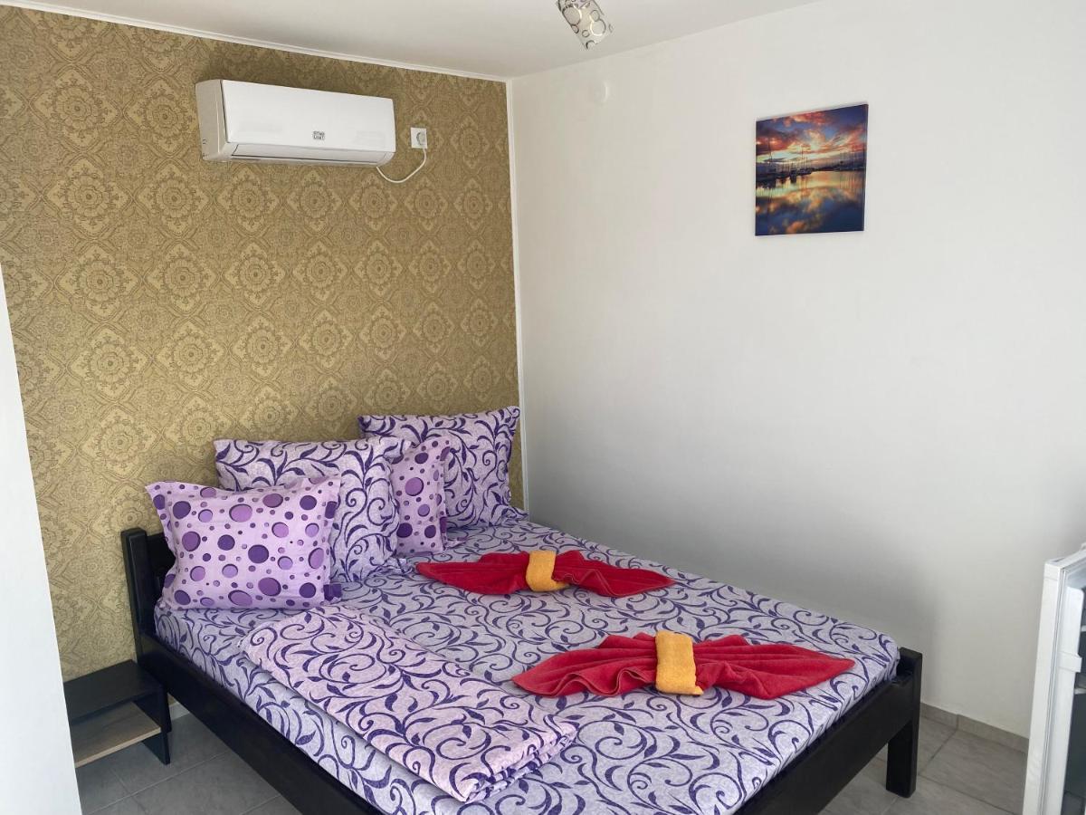 Affittacamere Casa Laura Corbu  Esterno foto